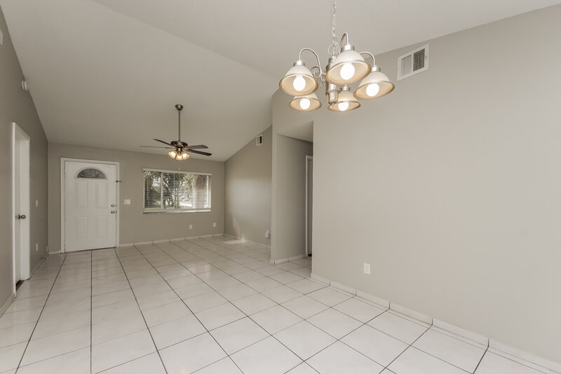 2,070/Mo, 165 Merida Dr Kissimmee, FL 34743 Dining Room View 2