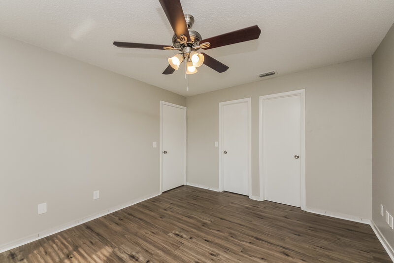 2,070/Mo, 165 Merida Dr Kissimmee, FL 34743 Main Bedroom View 2