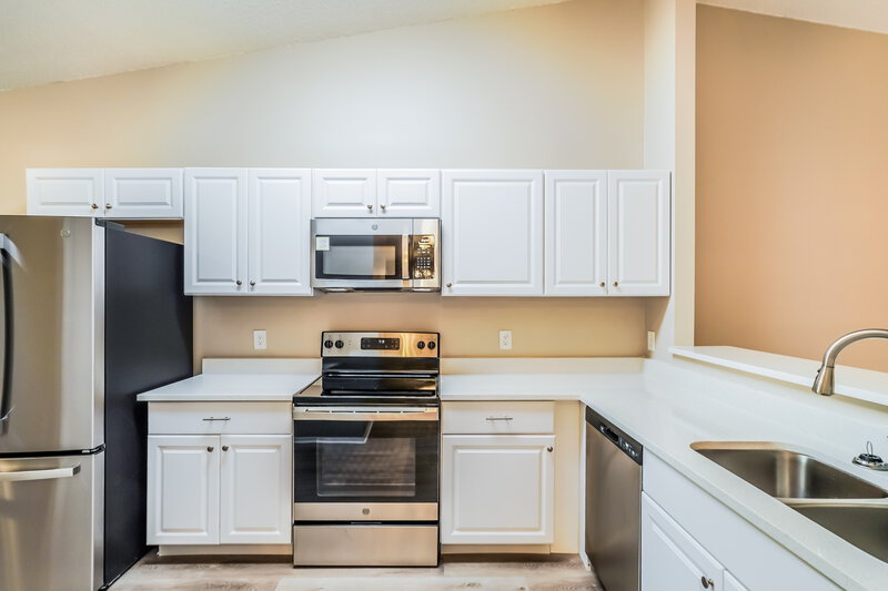 2,380/Mo, 1021 Wainright Dr Oviedo, FL 32765 Kitchen View 2