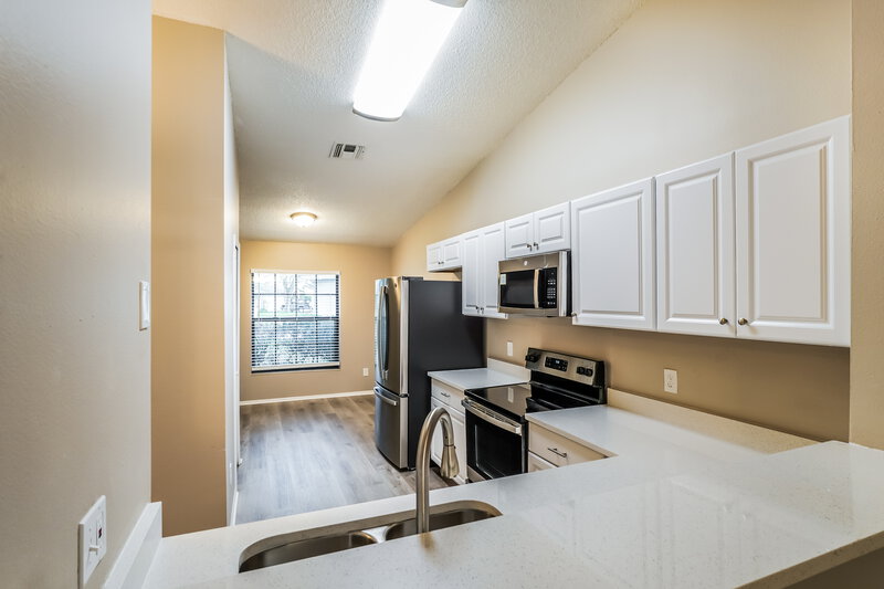 2,380/Mo, 1021 Wainright Dr Oviedo, FL 32765 Kitchen View 3