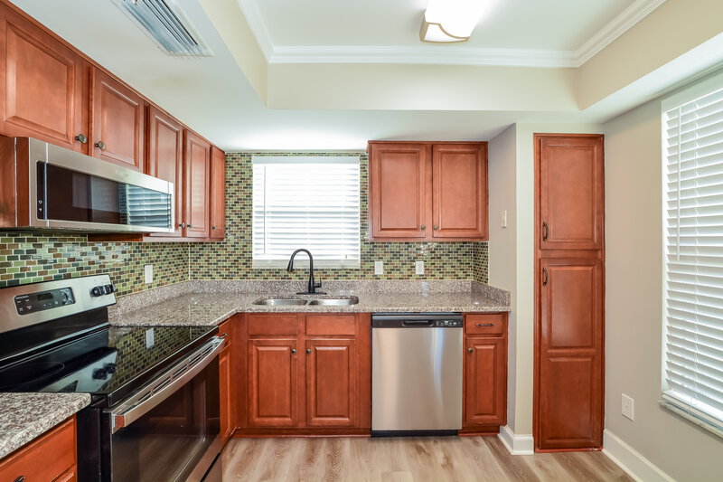 2,390/Mo, 1029 Kelsey Ave Oviedo, FL 32765 Kitchen View