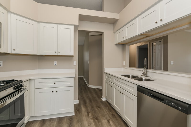 2,230/Mo, 13137 Moonflower Ct Clermont, FL 34711 Kitchen View 2