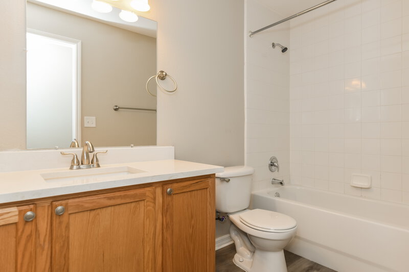 2,230/Mo, 13137 Moonflower Ct Clermont, FL 34711 Bathroom View