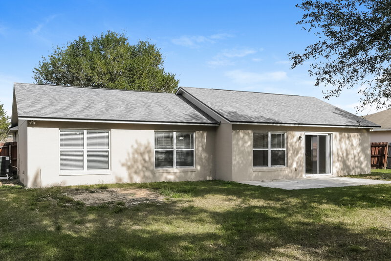 2,230/Mo, 13137 Moonflower Ct Clermont, FL 34711 Rear View