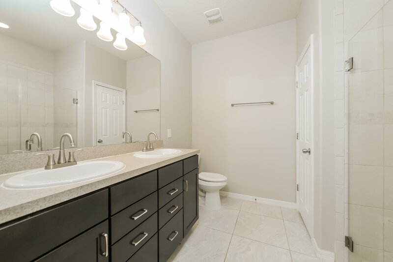2,270/Mo, 3687 Moca Dr Saint Cloud, FL 34772 Main Bathroom View