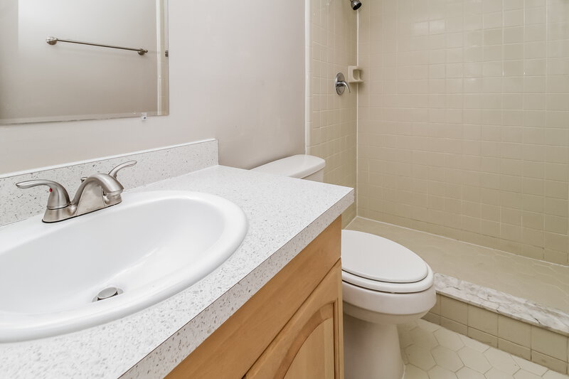 2,490/Mo, 783 Evert Ct Winter Springs, FL 32708 Bathroom View