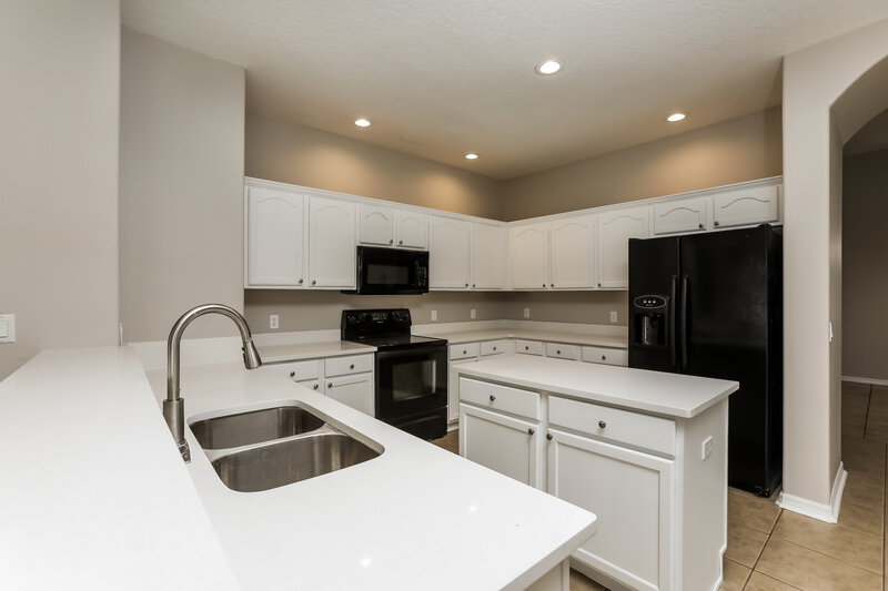 2,865/Mo, 3140 Pawleys Loop N Saint Cloud, FL 34769 Kitchen View 2
