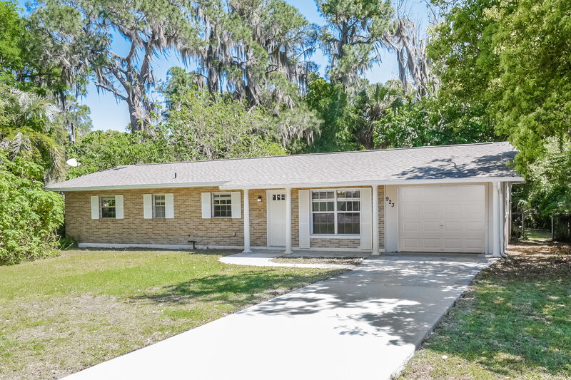 1,895/Mo, 923 N Grove St Eustis, FL 32726 Misc View