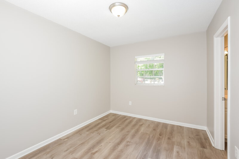 1,875/Mo, 923 N Grove St Eustis, FL 32726 Bedroom View