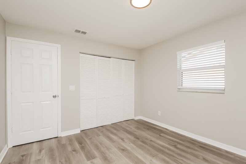 2,410/Mo, 2022 Valencia Cir Kissimmee, FL 34741 Bedroom View 3