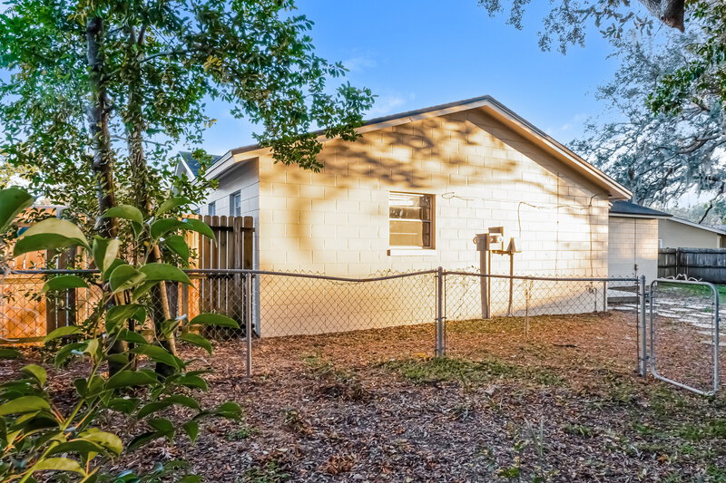 2,280/Mo, 500 Sunrise Dr Casselberry, FL 32707 Rear View 3