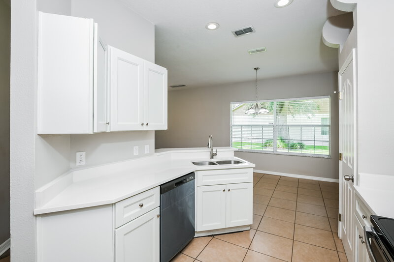 1,985/Mo, 316 Hibiscus St Chuluota, FL 32766 Kitchen View 2