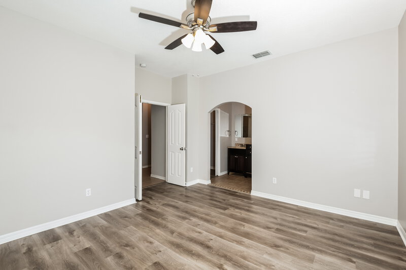 1,985/Mo, 316 Hibiscus St Chuluota, FL 32766 Main Bedroom View 2