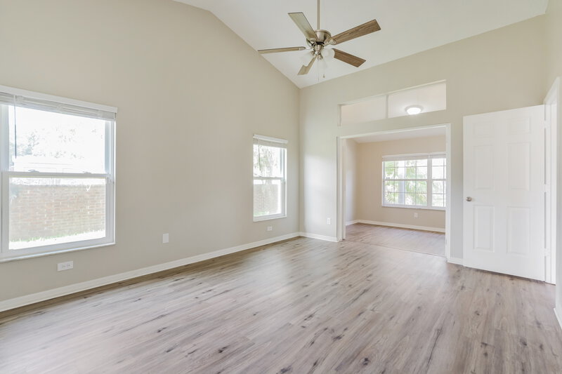 2,680/Mo, 6231 Courtney Cv Forest City, FL 32703 Main Bedroom View 2