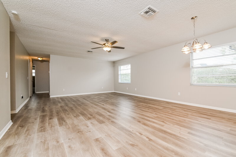 2,200/Mo, 151 Rainbow Blvd Babson Park, FL 33827 Living Room View