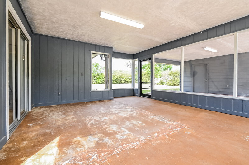 2,200/Mo, 151 Rainbow Blvd Babson Park, FL 33827 Sun Room View