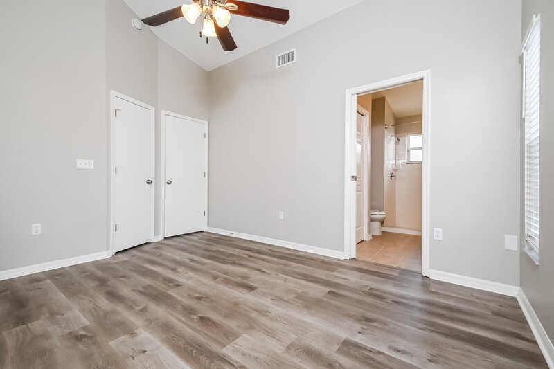1,695/Mo, 3740 Imperial Dr Winter Haven, FL 33880 Main Bedroom View 2