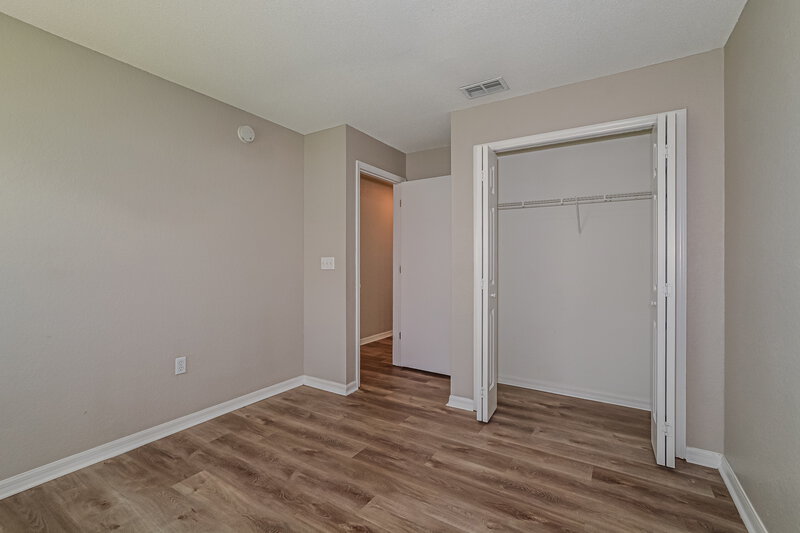 1,650/Mo, 3740 Imperial Dr Winter Haven, FL 33880 Bedroom View 4