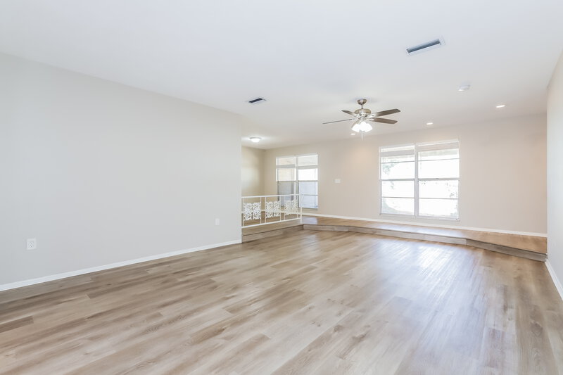 1,870/Mo, 144 Shelley Dr Winter Haven, FL 33884 Living Room View 2