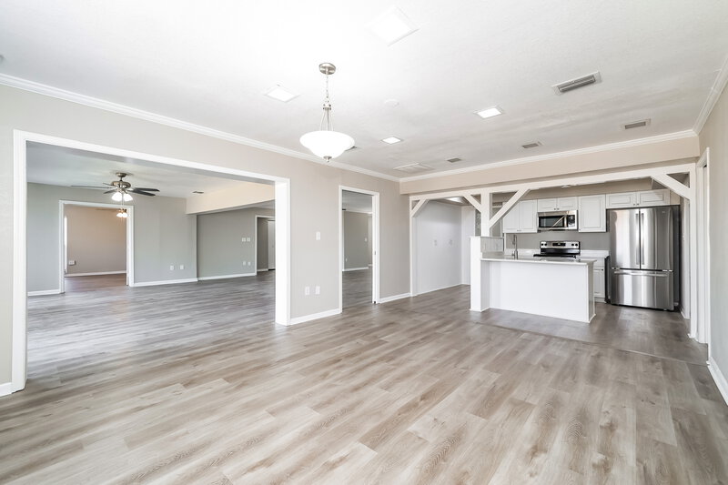 2,225/Mo, 1033 Campbell Ave Lake Wales, FL 33853 Dining Room View