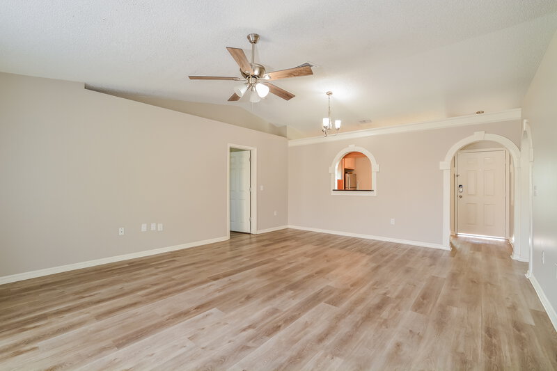 2,075/Mo, 4351 Pembridge Ave Orlando, FL 32826 Living Room View 2