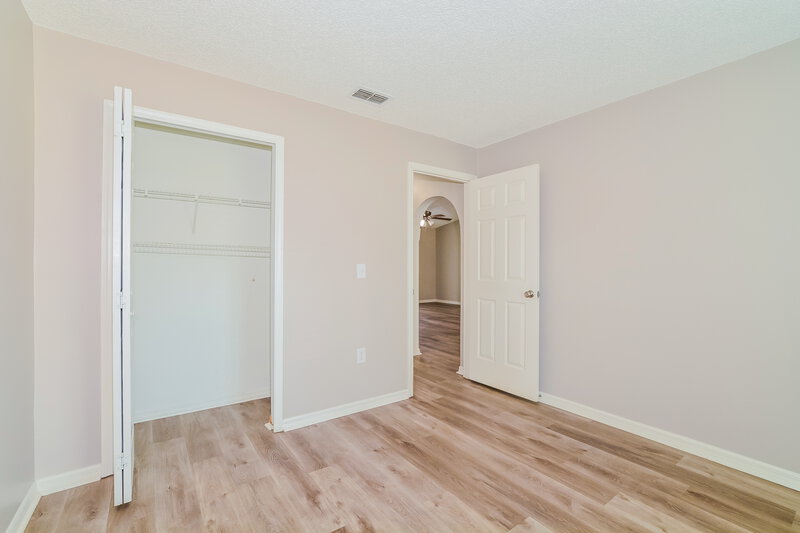 2,075/Mo, 4351 Pembridge Ave Orlando, FL 32826 Bedroom View 3