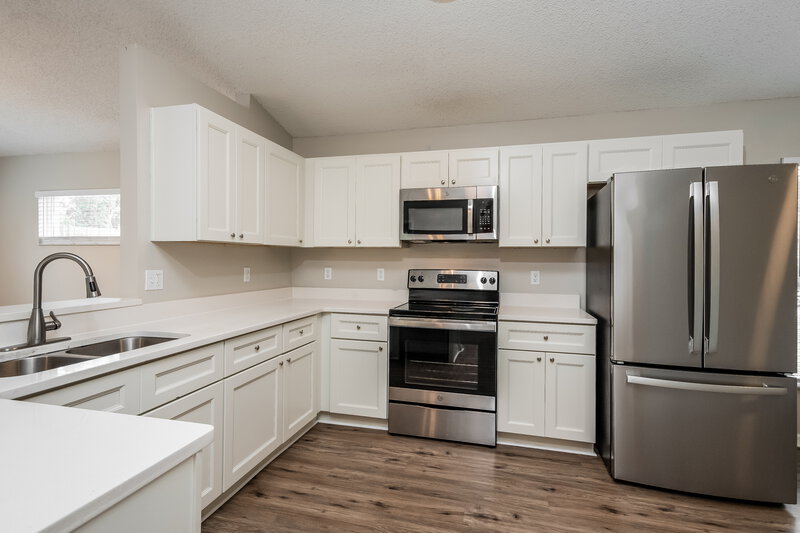 3,070/Mo, 2717 Andes Way Saint Cloud, FL 34769 Kitchen View
