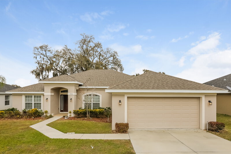 2,265/Mo, 1942 Angel Fish Loop Leesburg, FL 34748 External View