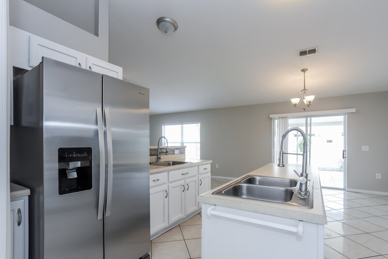 2,240/Mo, 15 Lake McLeod Dr Eagle Lake, FL 33839 Misc View 4