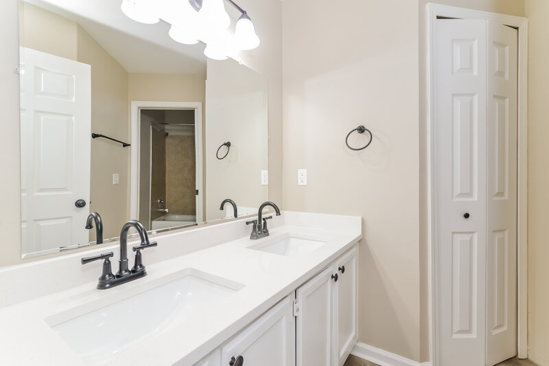 2,775/Mo, 1968 Downs Ct Lake Mary, FL 32746 Bathroom View