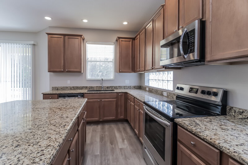 3,725/Mo, 9540 Piccadilly Sky Way Orlando, FL 32827 Kitchen View 2