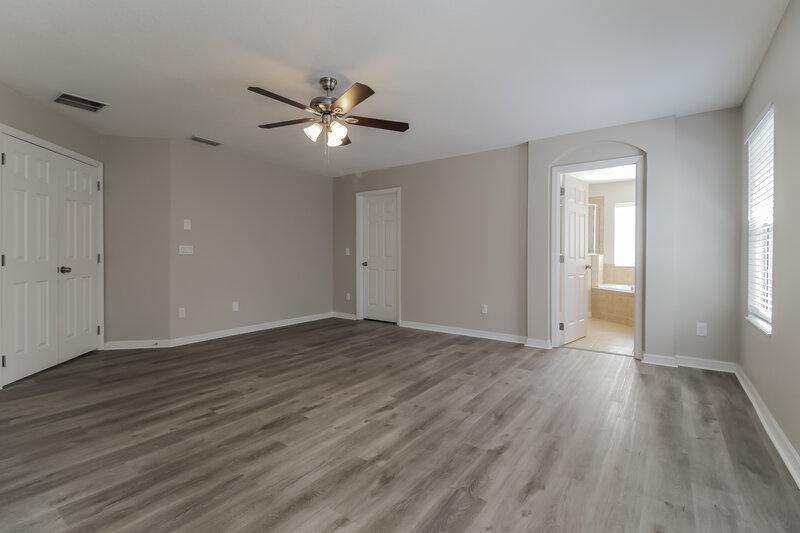 3,725/Mo, 9540 Piccadilly Sky Way Orlando, FL 32827 Main Bedroom View