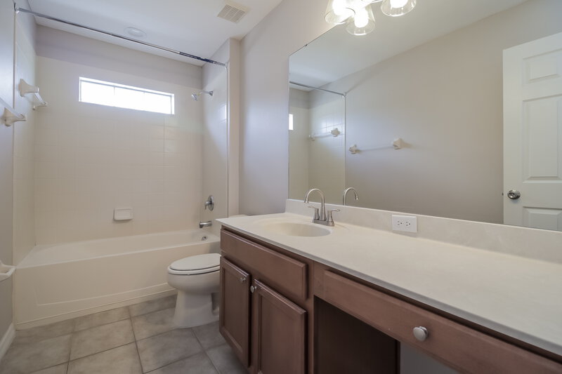 3,725/Mo, 9540 Piccadilly Sky Way Orlando, FL 32827 Bathroom View