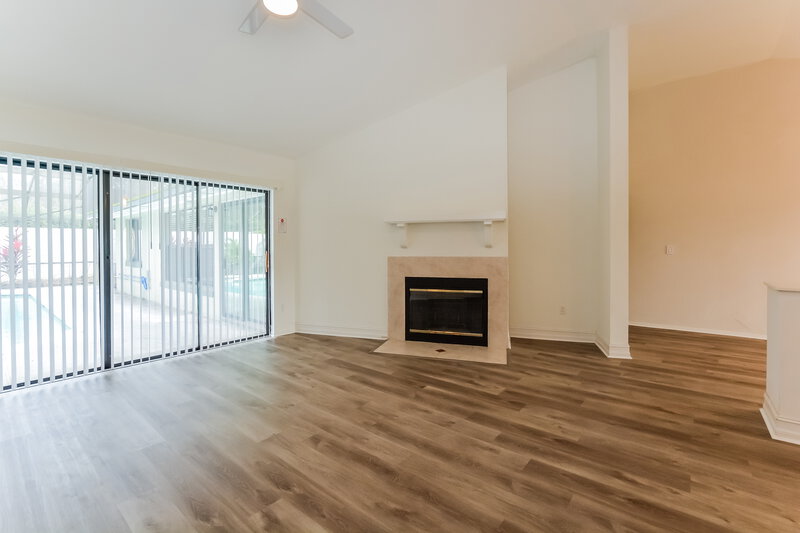 0/Mo, 748 Tomlinson Ter Lake Mary, FL 32746 Living Room View