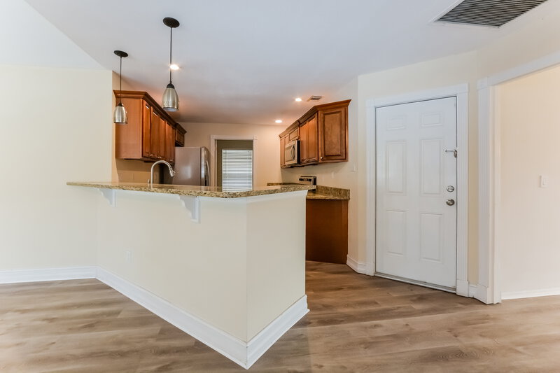 0/Mo, 748 Tomlinson Ter Lake Mary, FL 32746 Kitchen View