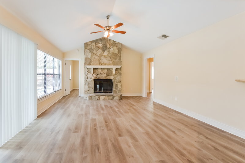 0/Mo, 748 Tomlinson Ter Lake Mary, FL 32746 Family Room View