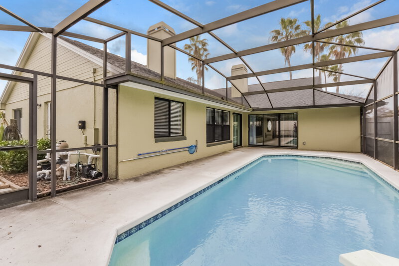 0/Mo, 748 Tomlinson Ter Lake Mary, FL 32746 Rear View