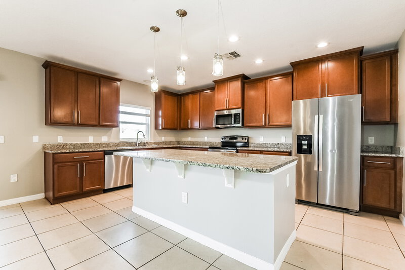 2,590/Mo, 3809 Gulf Shore Cir Kissimmee, FL 34746 Kitchen View