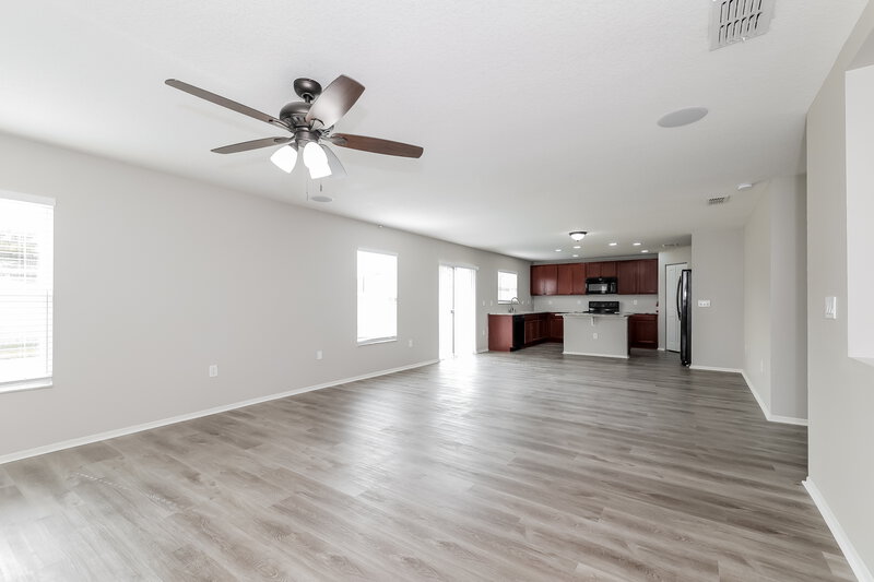 2,500/Mo, 1438 Sawgrass Pointe Dr Orlando, FL 32824 Living Room View