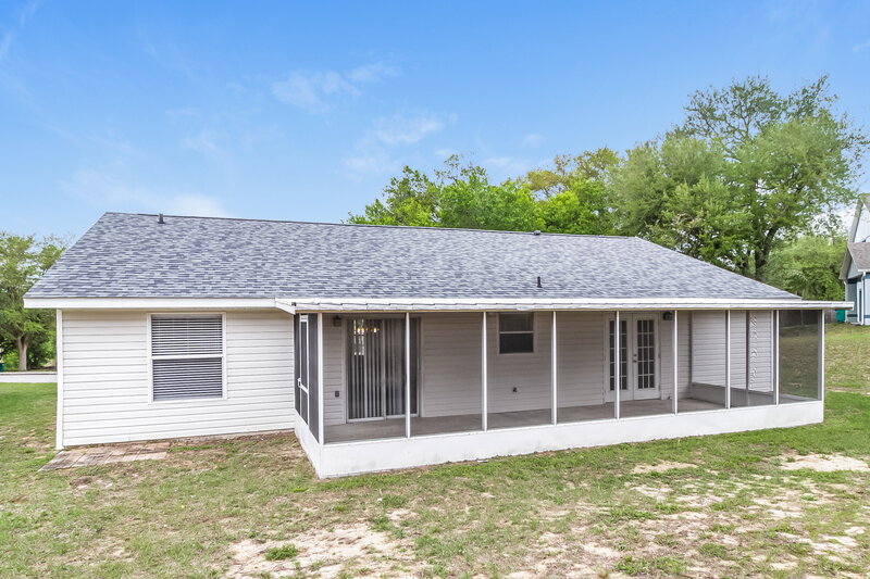 2,045/Mo, 301 Morningview Dr Eustis, FL 32726 Rear View