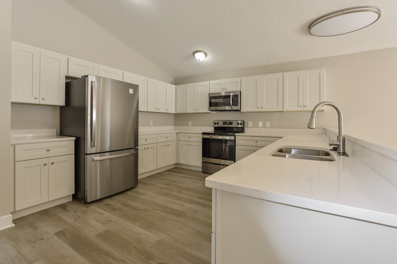 2,520/Mo, 817 Avon Ct Lake Mary, FL 32746 Kitchen View