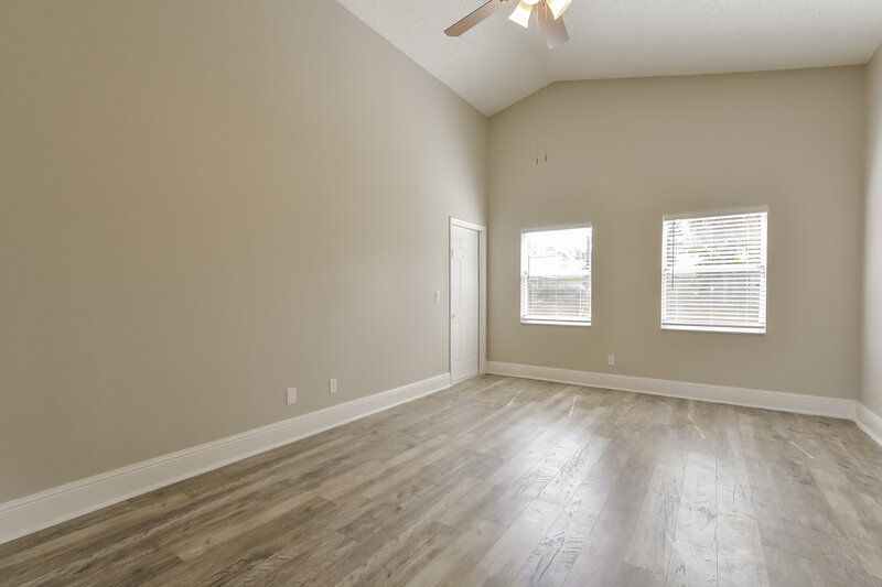 2,520/Mo, 817 Avon Ct Lake Mary, FL 32746 Main Bedroom View 2