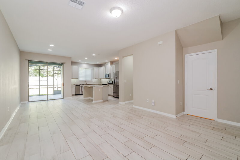 2,410/Mo, 2539 Econ Landing Blvd Orlando, FL 32825 Living Room View