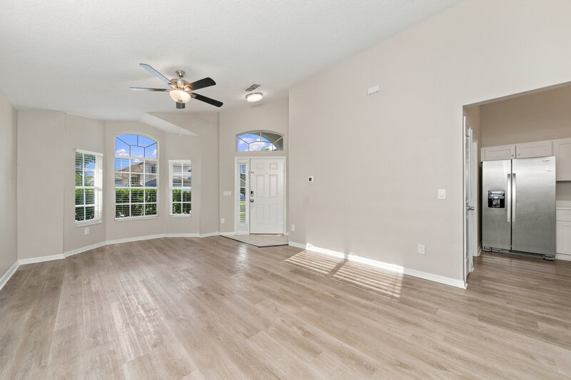 2,660/Mo, 813 Rogers Ct Casselberry, FL 32707 Living Room View 2