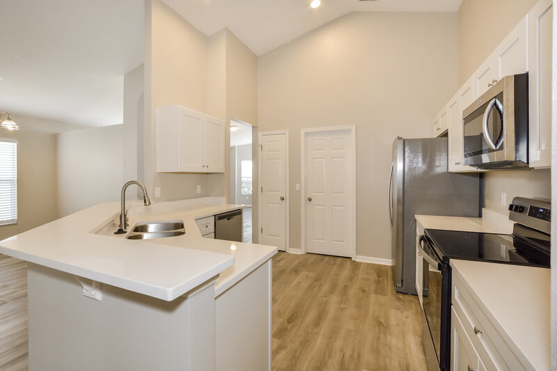 2,660/Mo, 813 Rogers Ct Casselberry, FL 32707 Kitchen View