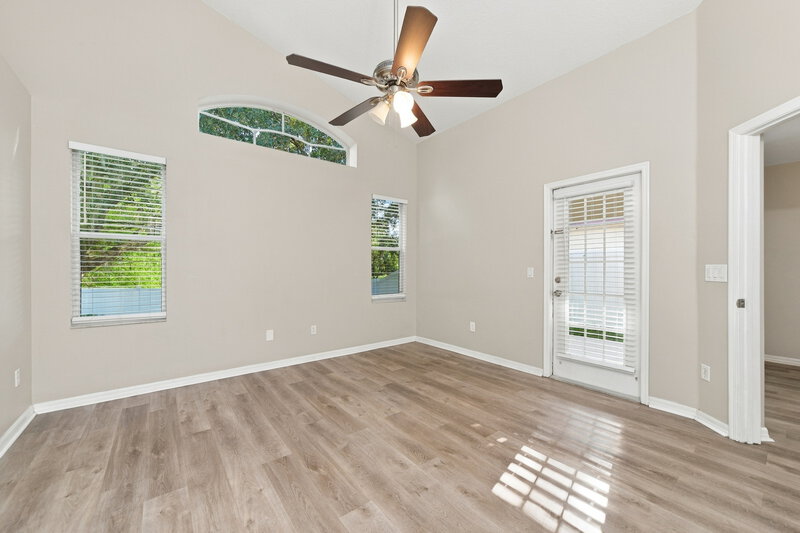 2,660/Mo, 813 Rogers Ct Casselberry, FL 32707 Primary Bedroom View