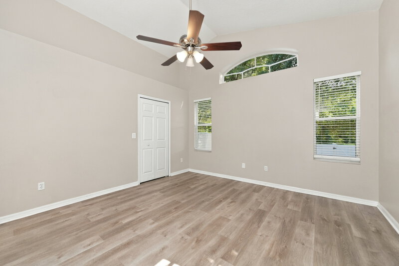 2,660/Mo, 813 Rogers Ct Casselberry, FL 32707 Primary Bedroom View 2