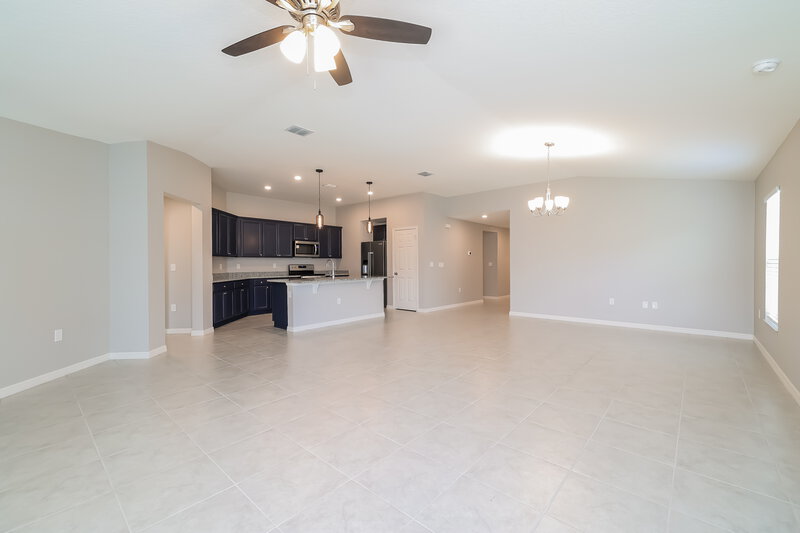 2,390/Mo, 5016 Golden River Ln Saint Cloud, FL 34771 Living Room View