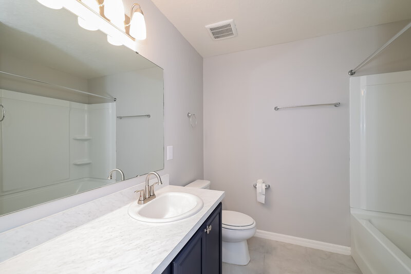 2,390/Mo, 5016 Golden River Ln Saint Cloud, FL 34771 Bathroom View