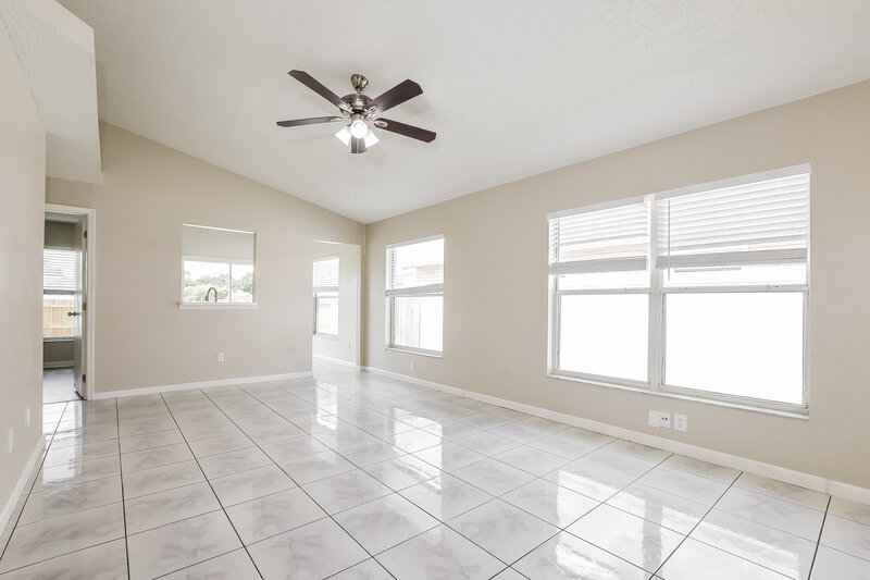1,855/Mo, 9710 Red Clover Ave Orlando, FL 32824 Misc View 3